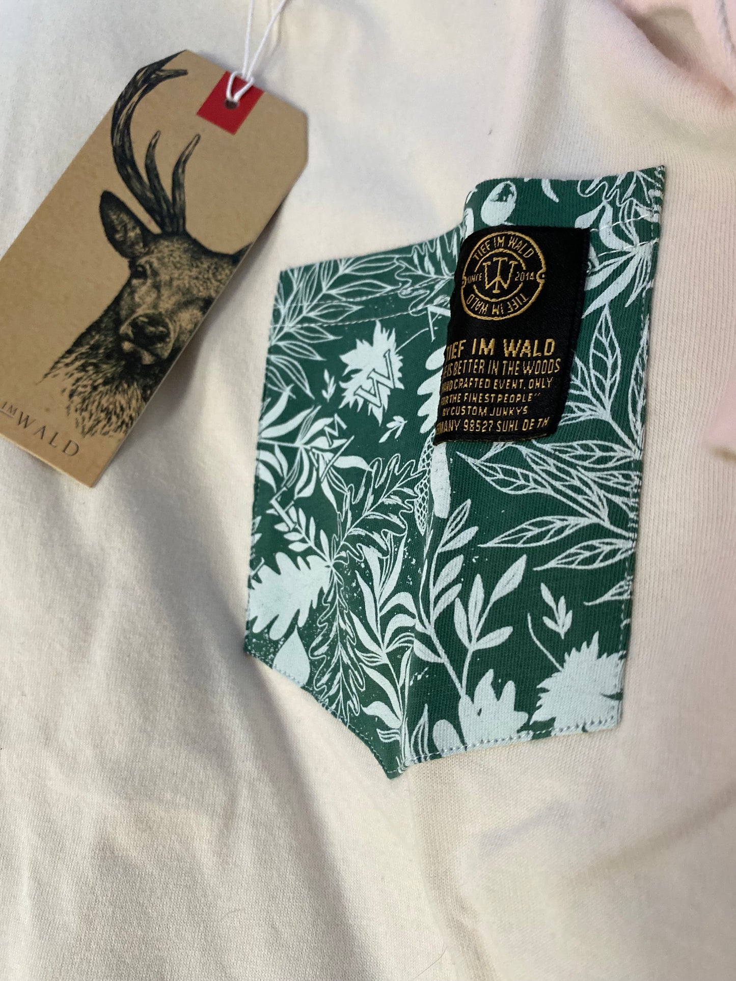 From the Woods | T-Shirt mit Brusttasche