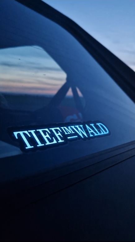 LED Sticker Tief im Wald